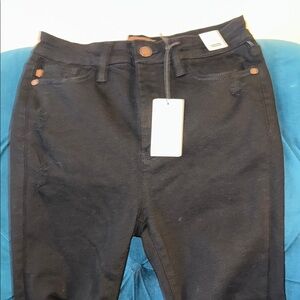 Judy Blue Black Denim

New with tag